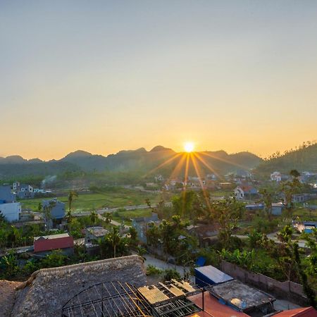 Rocky Mountain Homestay Cat Ba Xuan Dam エクステリア 写真